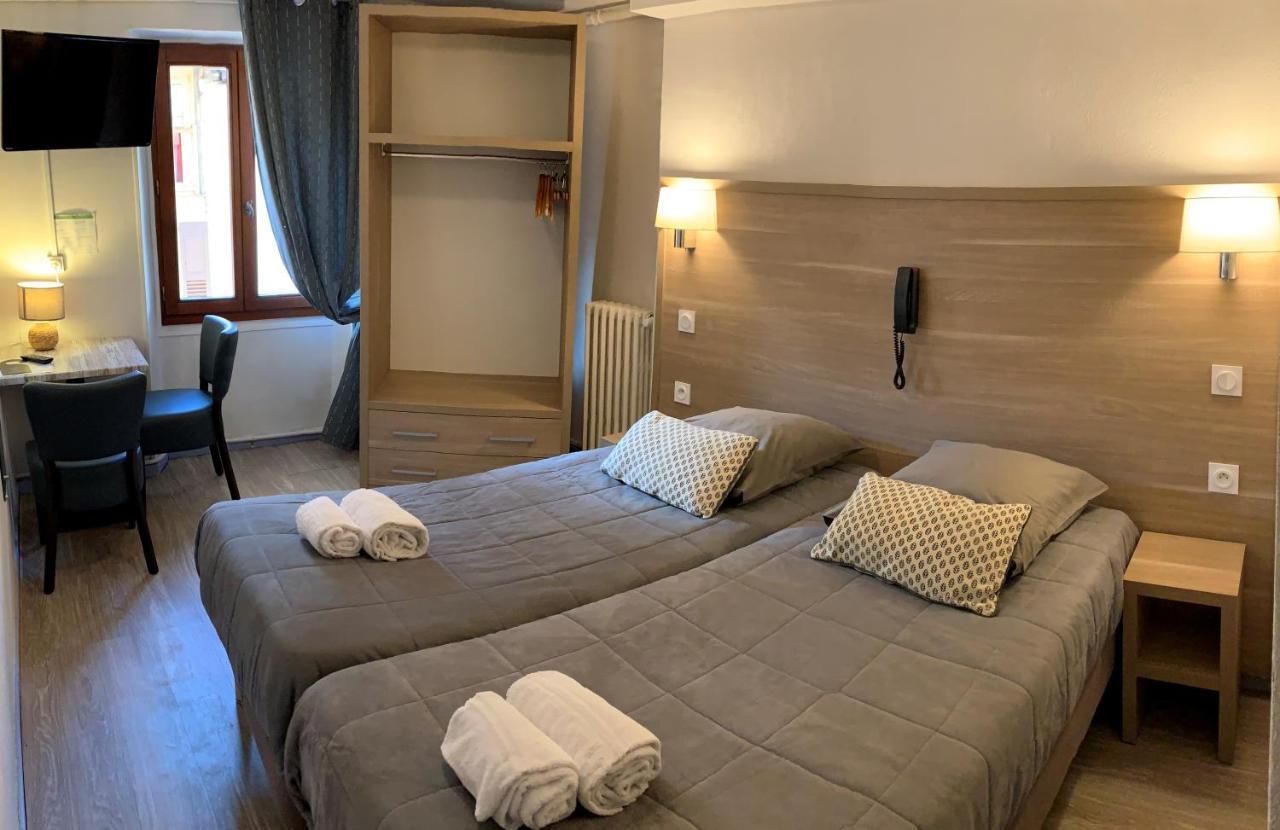 Hotel Du Cheval Blanc Barcelonnette Exterior photo